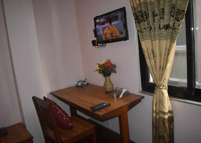 Festoon Hotel 2*